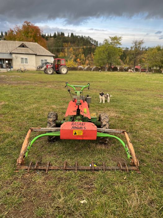 Vând cositoare mare