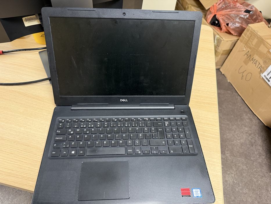 Ноутбук Dell черный
