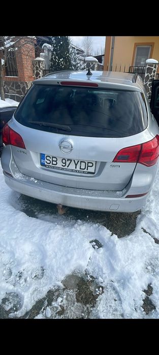 Piese turbina cutie injectoare volanta bara capota ușa Opel Astra j