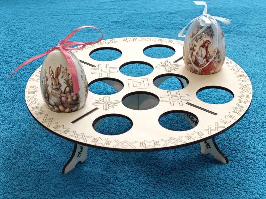 Великденски панер, поднос, поставка за яйца и козунак  Великден