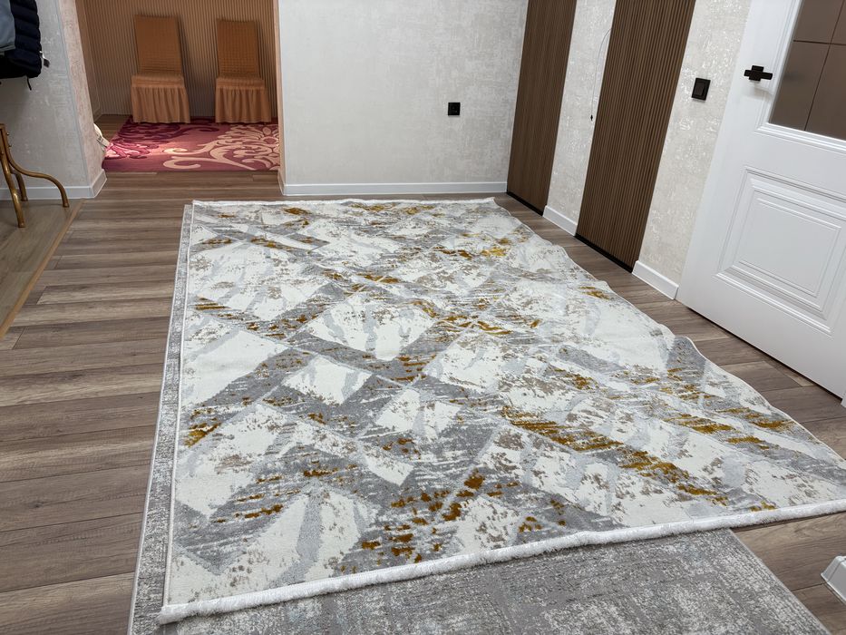 Кілем арзан бағада сатылады