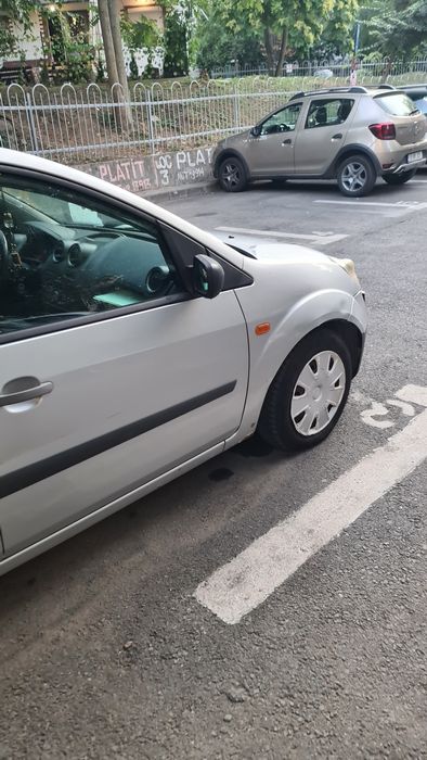Ford Fiesta de vanzare 1.2 benzina + GPL