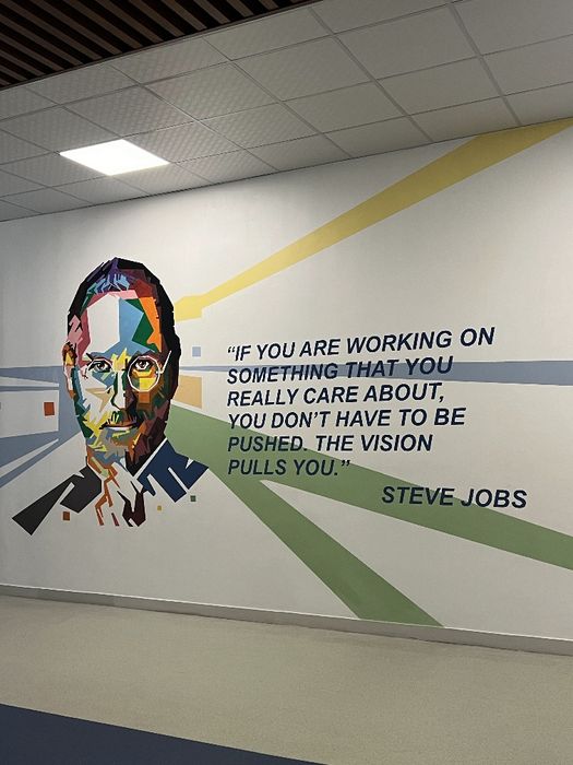 Художник Декоратор