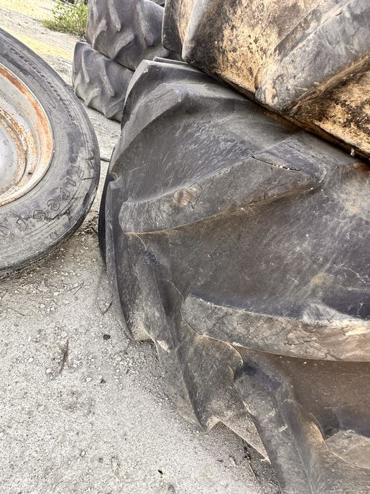 Set Anvelope/roti 650/75/32