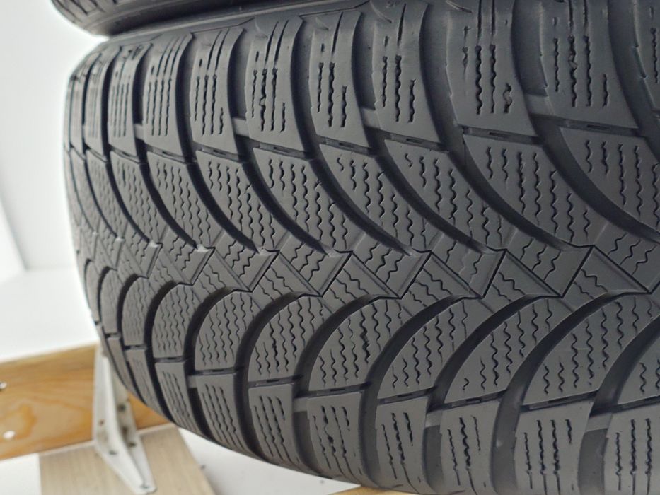 215/60R16 Nexen DOT22 7mm anvelope in stare foarte buna