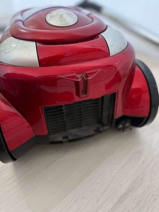 Пылесос. Pilesos