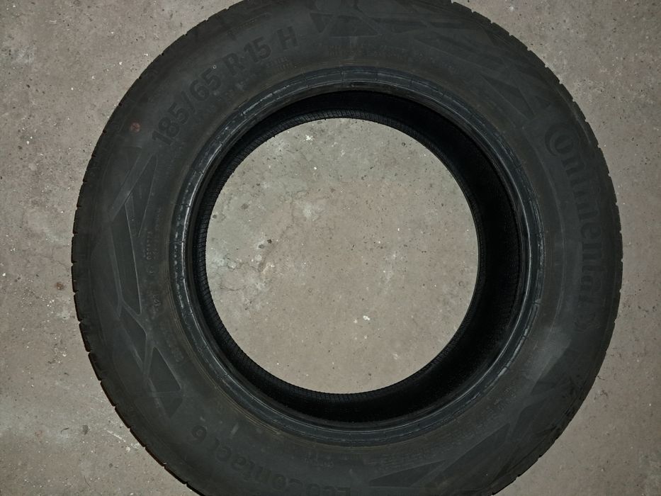 Vând 4 anvelope vara Continental 185/65/15