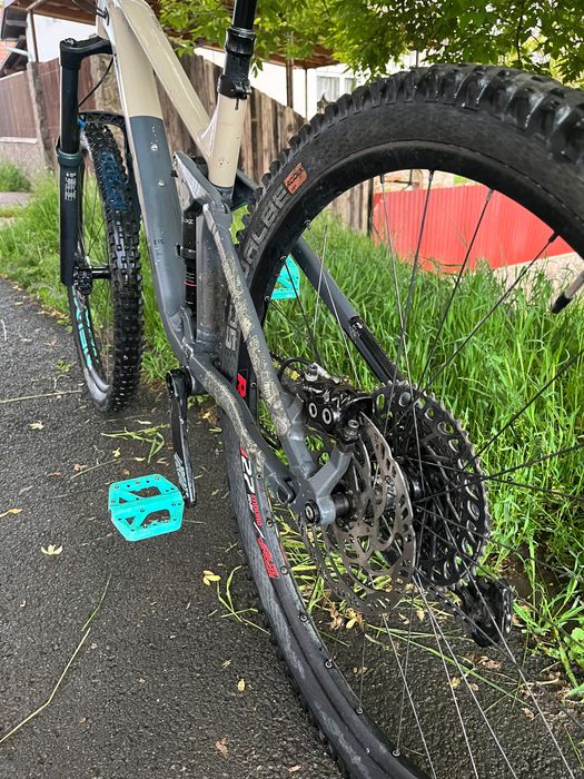 bicicleta enduro cube stereo race 170