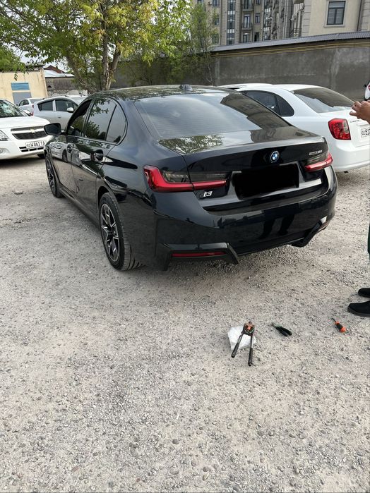 Подаётся bmw i3 35l