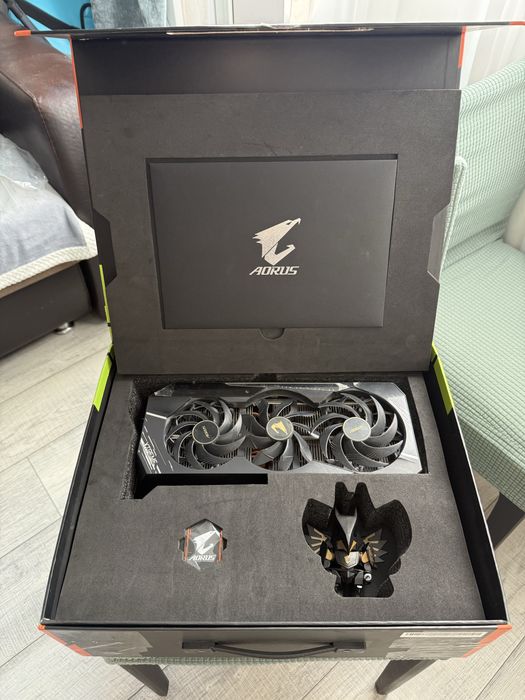 Видеокарта RTX 3080 Aorus Xtreme 10GB