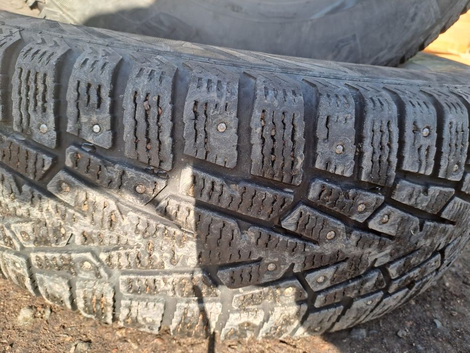 Продам зимный шины