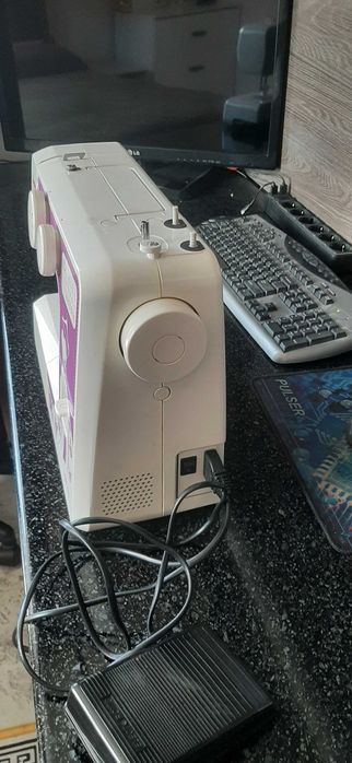 Швейная машина Janome lw-17