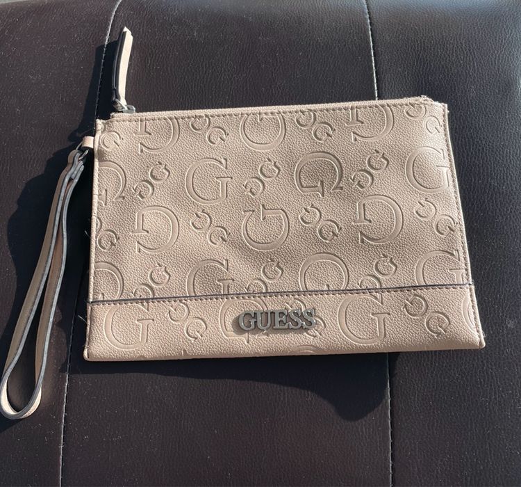 NOU Plic Guess, bej.