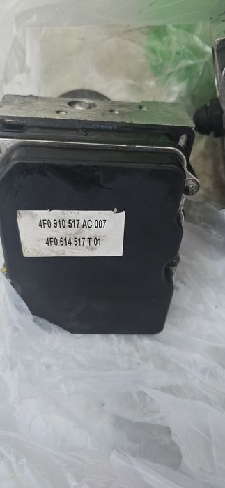 Vând Pompa ABS audi a6c6