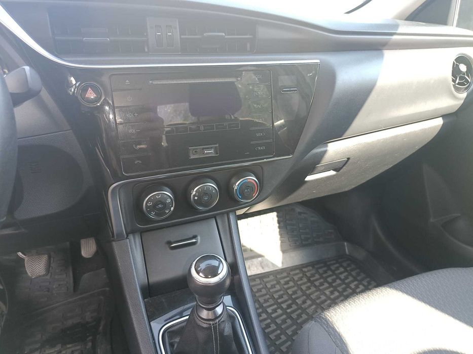 Toyota Corolla  1.33 benzina+GPL