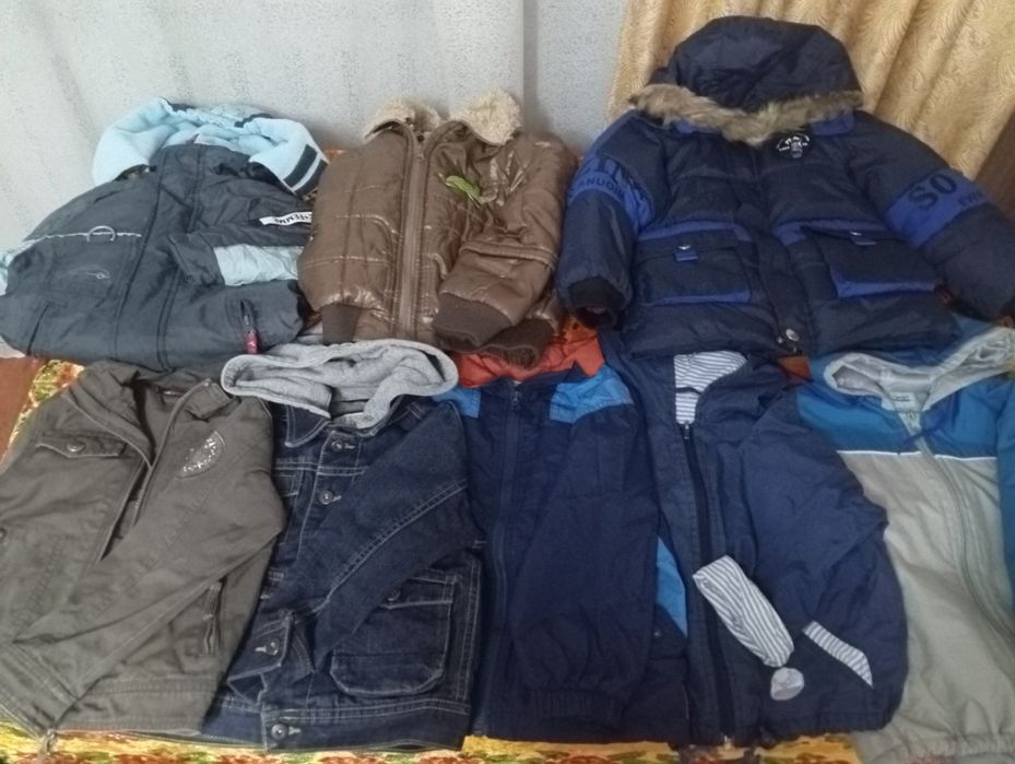 Продам детские вещи Б/у на мальчика.