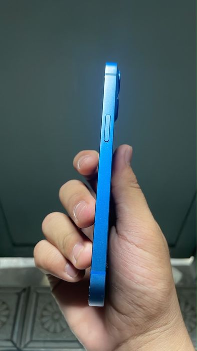 Iphone 13 256гб.