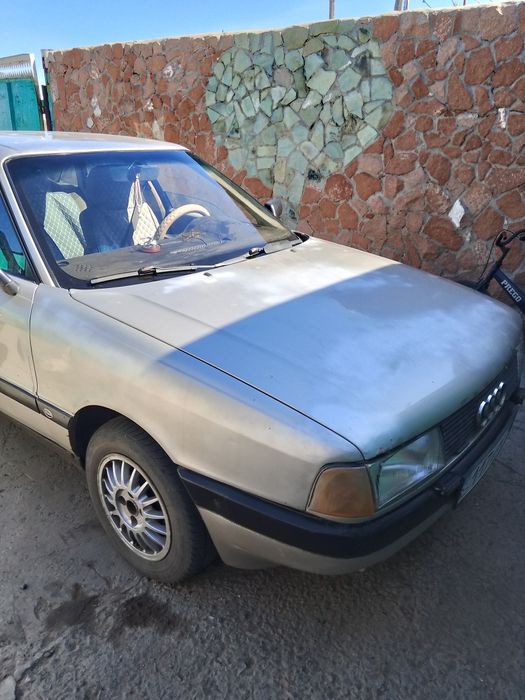 Продам Ауди 80 б3