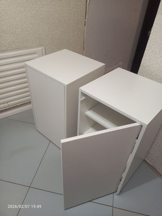 Тумбочки прикроватные,