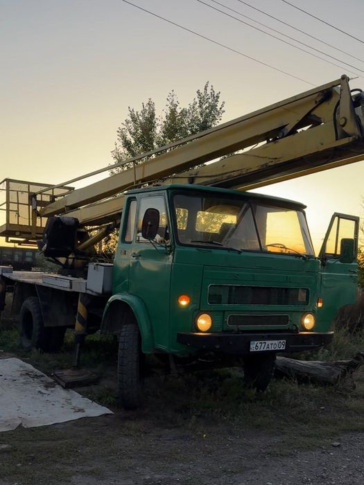 Продам Автовышку на ходу.