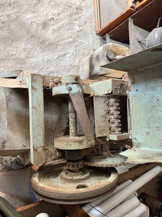 Продавам Фуражомелка