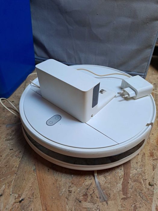 Robot aspirator Xiaomi Mi mop essential