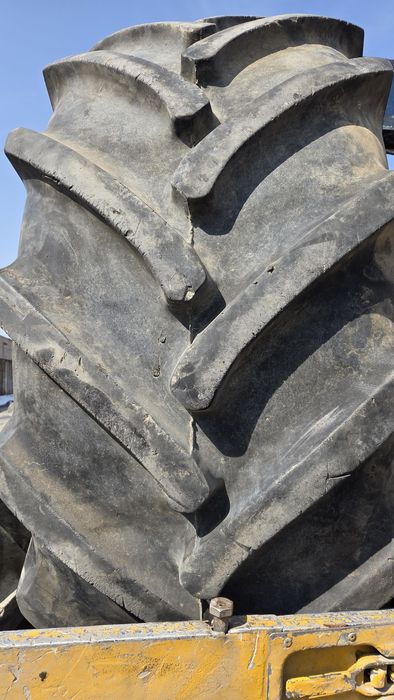 Продам балон на спецтехнику