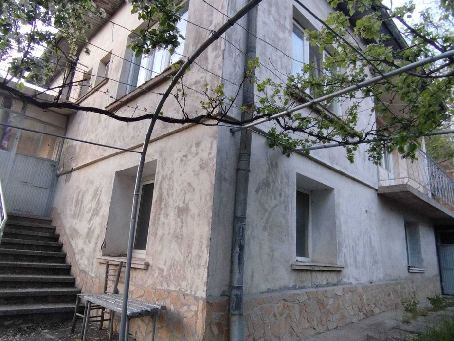 Къща в Перник кв. Ралица