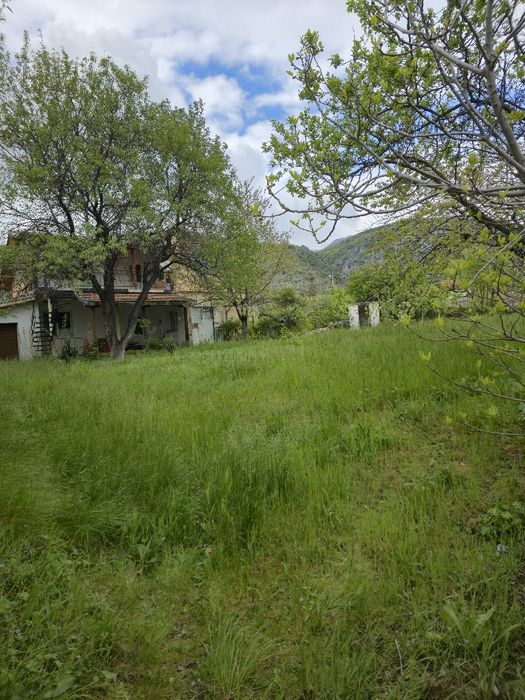 Продавам къща в с. Ясеново (Казанлък)