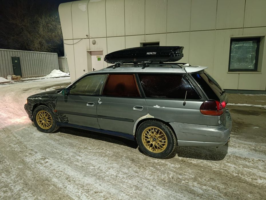 Субару Легаси уневерсал