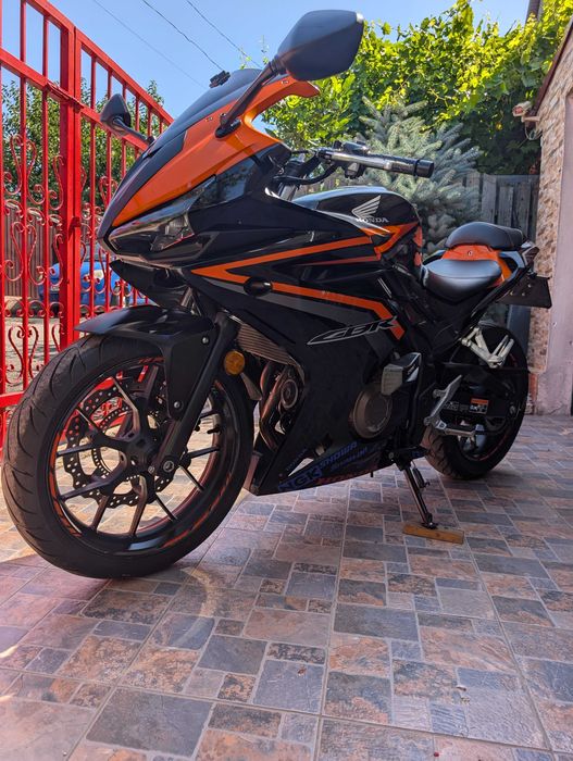Vând renumita Honda CBR ,500 cm in foarte bune condiții!