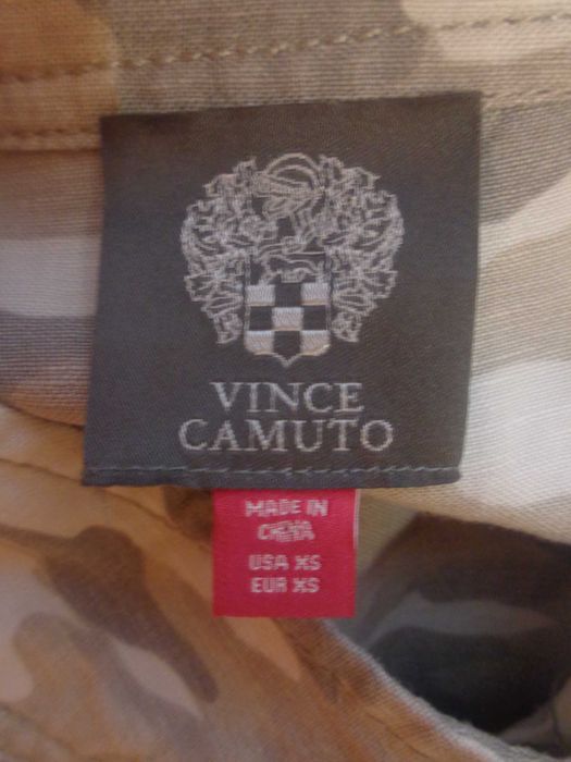 Geaca Vince Camuto camuflaj marimea  XS