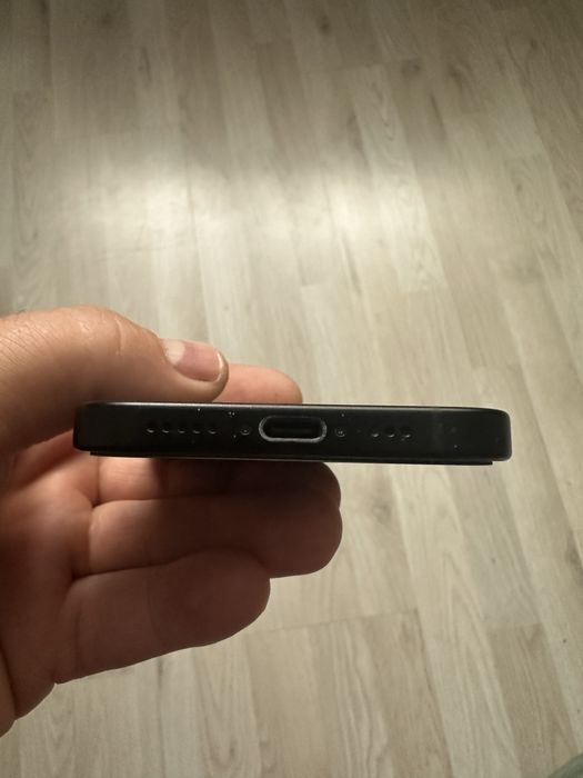 Iphone 15 black 256 gb