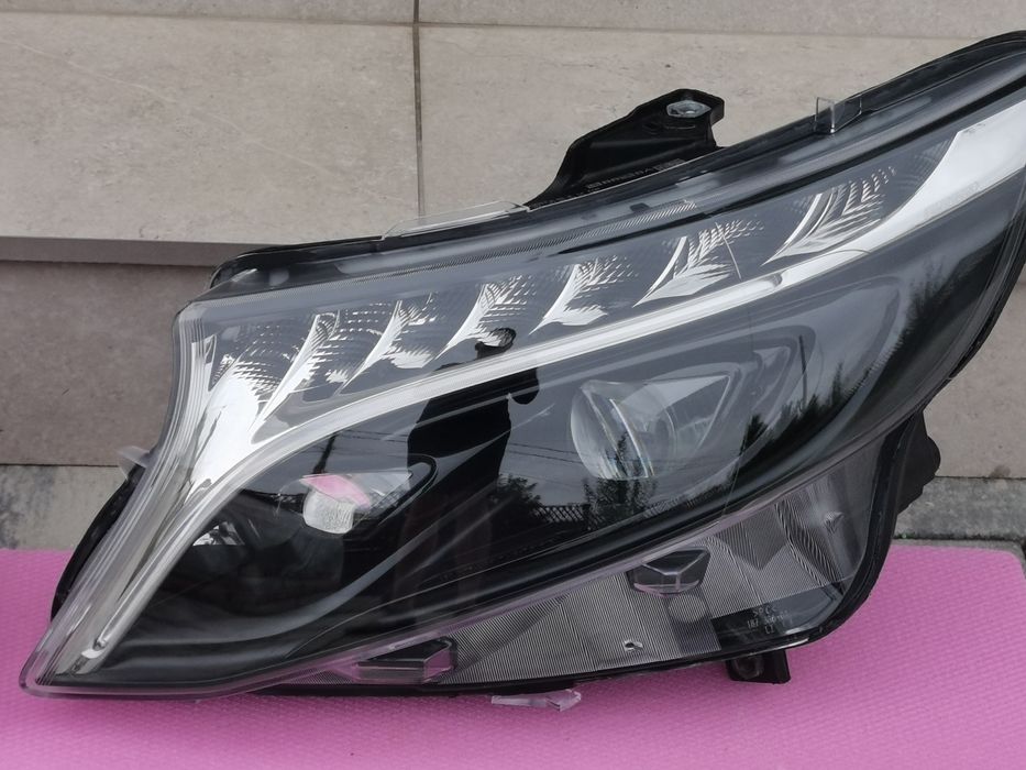Far/Faruri Mercedes W447
