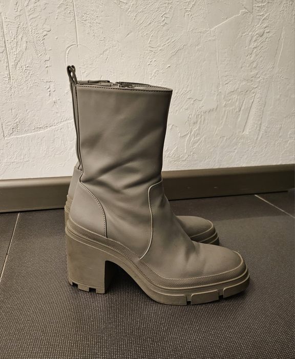 ZARA гумирани боти н.38