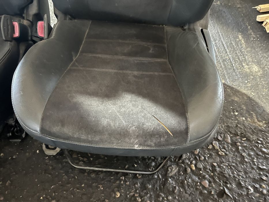 Interior / Scaune / Bancheta Toyota Avensis T27 sedan