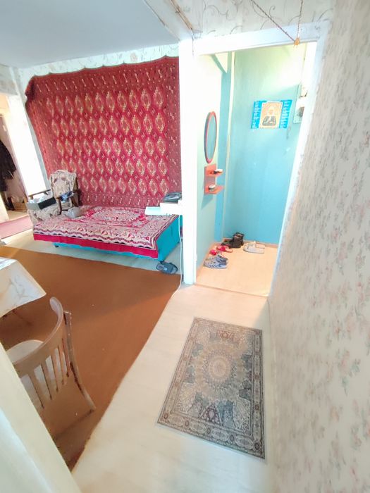 Продается 3-комн (1-48, 2 эт)