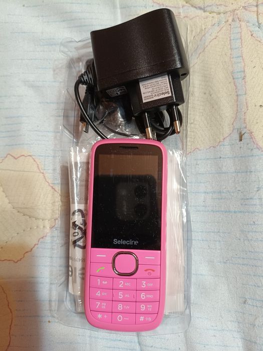 Telefon mobil GSM SelecLine, Dual SIM, Clasic cu Butoane Mari pentru Seniori - NOU / NEFOLOSIT