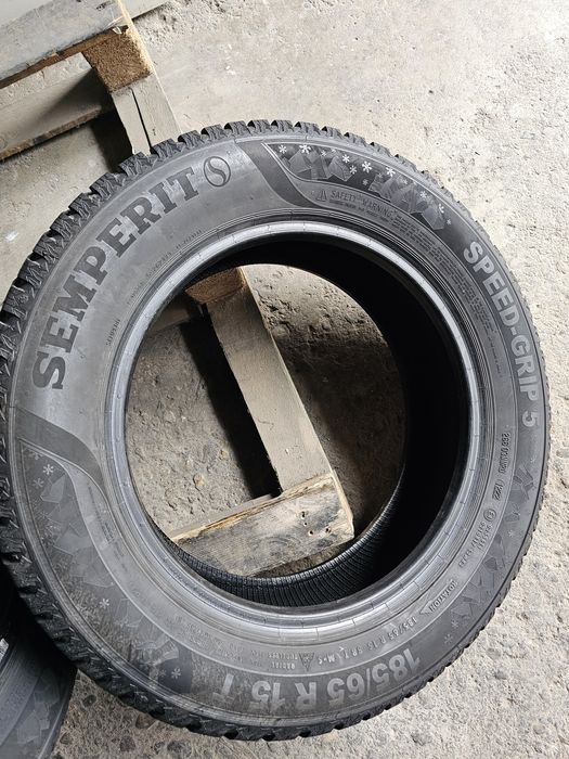 4 anvelope iarna 185 65 15 Semperit 2022  7mm