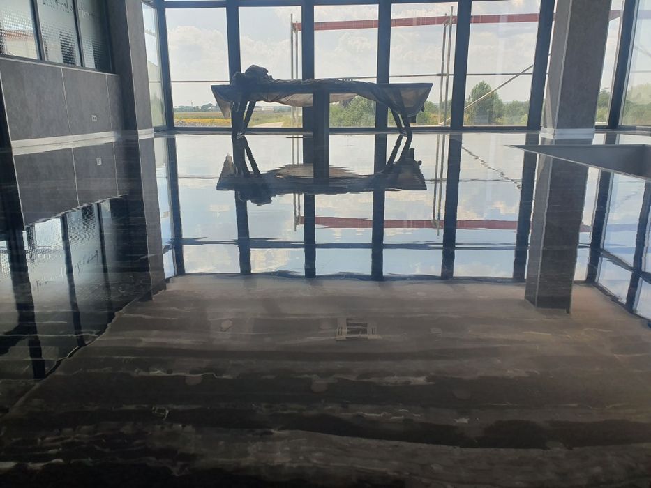 Slefuit si lustruit marmura,granit,travertin si mozaic