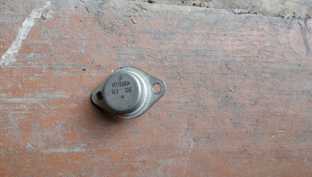 Радиодеталь Тиристор КТ838А б.у.