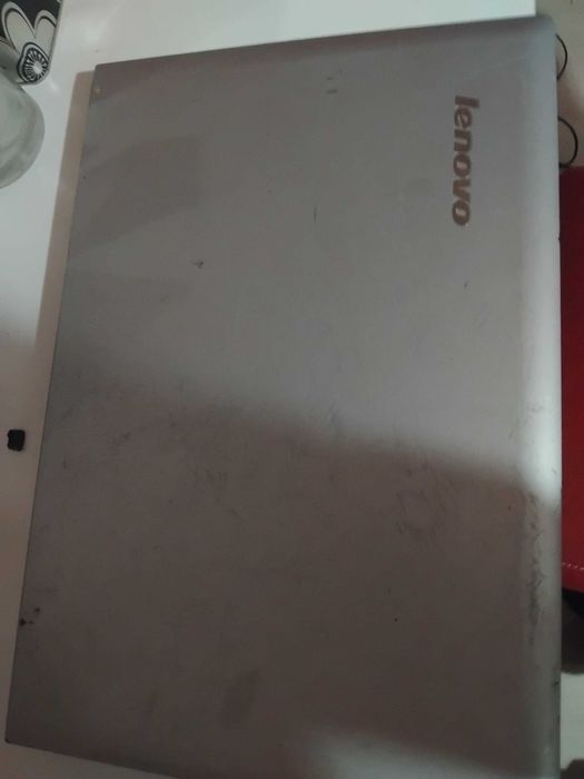 Лаптопи на части