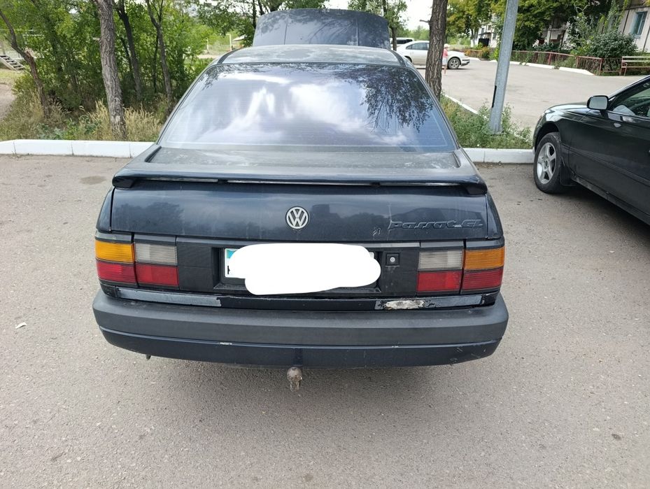 Продам пассат б3 седан