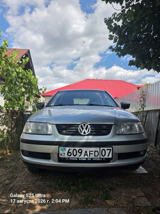 Volkswagen Golf, 2005
