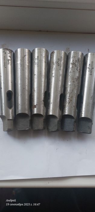 Продам втулки конические