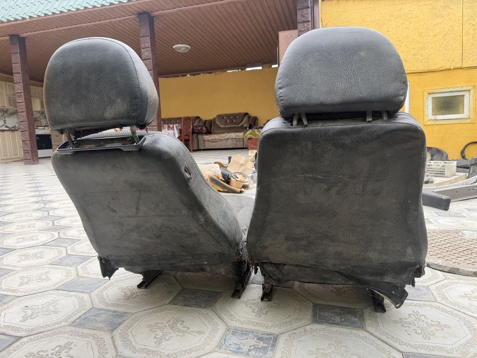 Сиденья на ниву.