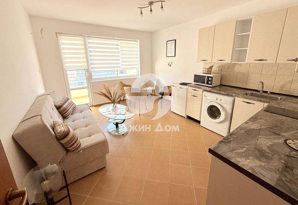 Продава се Тристаен апартамент в к.к. Слънчев бряг - 85 кв.м за 576 €/кв.м - Снимка #2