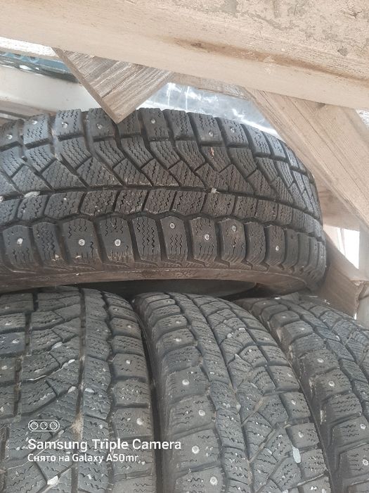 Покрышка зимни r14