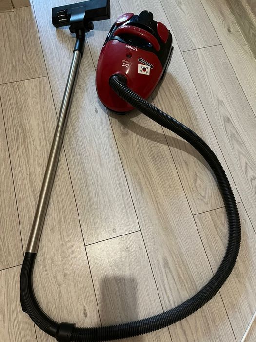 Срочно продам пылесос