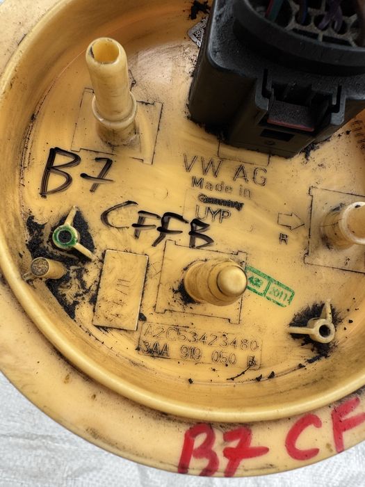 Pompa motorina rezervor vw passat b7